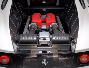 Sous la capuche Ferrari Challenge Stradale con l'opzione "Senza striscia tricolore" [Worldwide] '2003–04