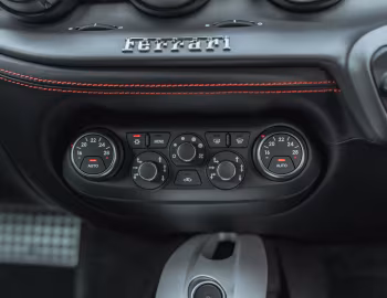 Intérieur Ferrari F12berlinetta [UK-spec] '2012–17