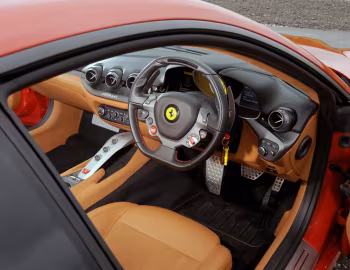 Panneau avant Ferrari F12berlinetta [UK-spec] '2012–17