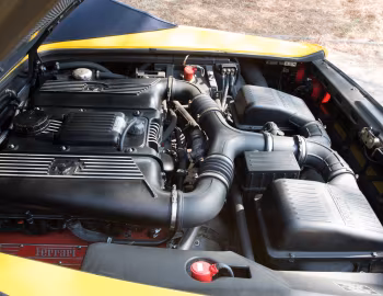 Sous la capuche Ferrari F355 Spider [Worldwide] '1995–99