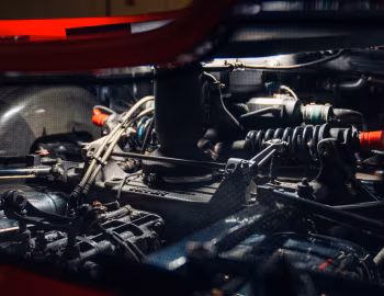 Sous la capuche Ferrari F50 [RHD] '1995–97