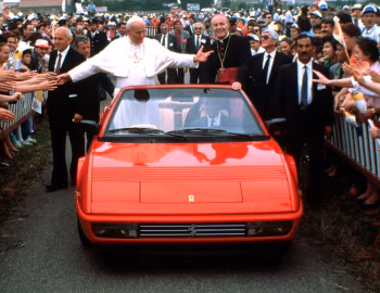 Ferrari 3.2 Mondial Cabriolet, Pope John Paul II