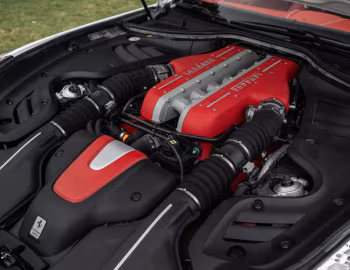Sous la capuche Ferrari FF [North America] '2011–16