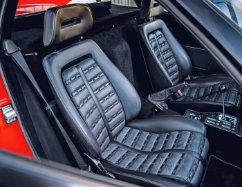 Interior Ferrari GTO [France] '1984–85