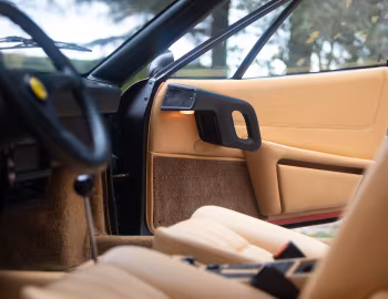 Intérieur Ferrari GTS Turbo '1986–89