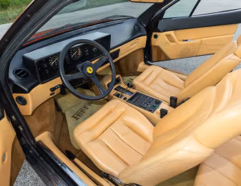 Panneau avant Ferrari Mondial Quattrovalvole [North America] '1982–85