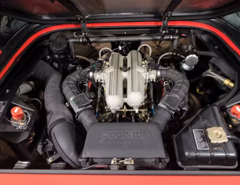 Sous la capuche Ferrari Mondial T "Valeo" [Worldwide] '1991–93
