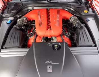 Sous la capuche Ferrari SA Aperta [Worldwide] (#181289) '2011