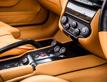 Interior Ferrari SA Aperta [UK-spec] (#185603) '2012