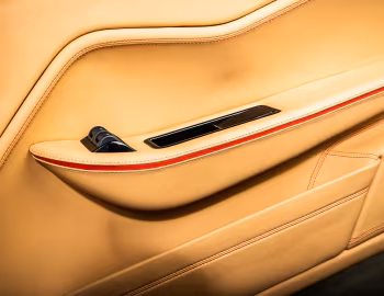 Interior Ferrari SA Aperta [UK-spec] (#185603) '2012