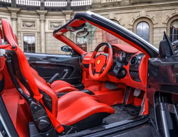Intérieur Ferrari Scuderia Spider 16M [UK-spec] '2008