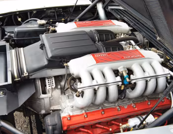 Sous la capuche Ferrari Testarossa [Worldwide] '1984–87