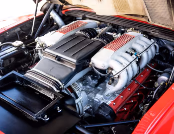 Sous la capuche Ferrari Testarossa [Worldwide] '1984–87