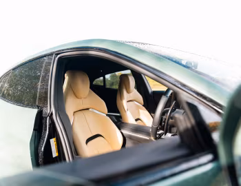 Интерьер Ferrari Purosangue [UK-spec] '2023–н.в.