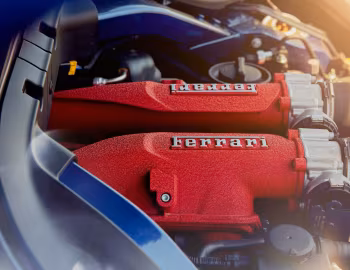 发动机舱 2021–25 Ferrari Roma [North America] (F169) '2020–25