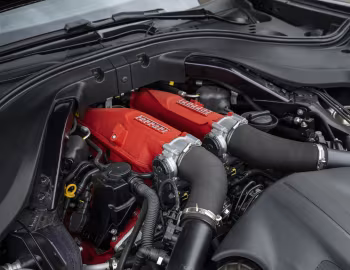 Sous la capuche Ferrari Roma Spider [North America] (F169A) '2023–26