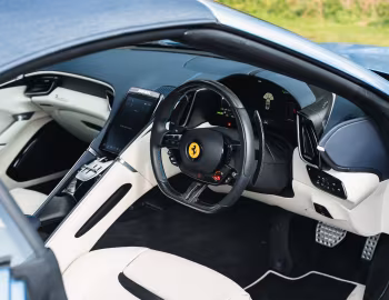 Торпедо Ferrari Roma Spider [UK-spec] (F169A) '2023–26