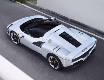 Ferrari SC40 '10.2025