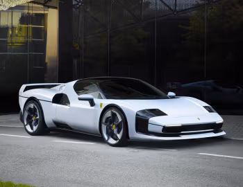 Ferrari SC40 '10.2025