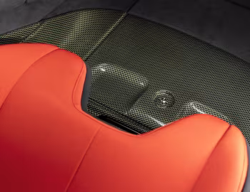 Интерьер Ferrari SC40 '10.2025