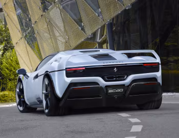 Ferrari SC40 '10.2025