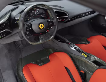 Интерьер Ferrari SC40 '10.2025