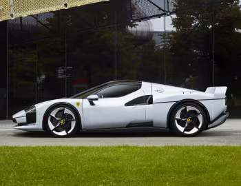 Ferrari SC40 '10.2025