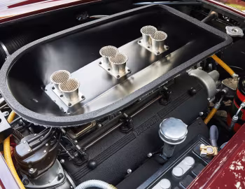 Sous la capuche Ferrari 250 GT California Passo Lungo (fari coperti) (#1203GT) '01.1959