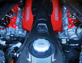Под капотом Ferrari SF90 Spider [UK-spec] (F173A) '2021–н.в.