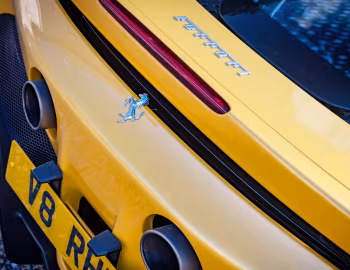 Ferrari SF90 Spider [UK-spec] (F173A) '2021–н.в.