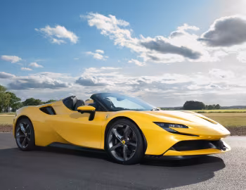 Ferrari SF90 Spider [UK-spec] (F173A) '2021–pr.