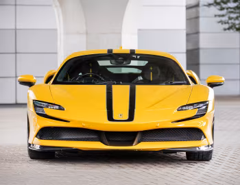Ferrari SF90 Stradale [UK-spec] (F173) '2020–pr.