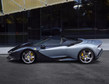 Ferrari SP-8 '10.2023
