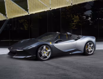 Ferrari SP-8 '10.2023