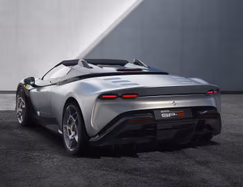 Ferrari SP-8 '10.2023
