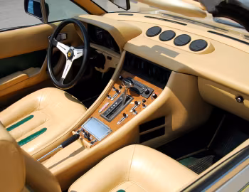 Интерьер Ferrari 400 Cabriolet by Straman