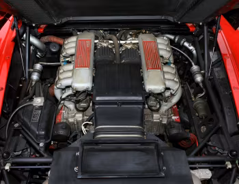 Bajo el capó Ferrari Testarossa [UK-spec] '1984–87