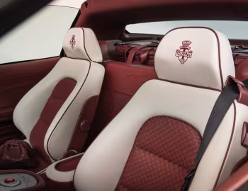 Интерьер Touring Superleggera Veloce12 Aperta '2026