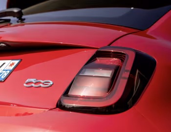 Fiat (500)ᴿᴱᴰ [Worldwide] (332) '2021–25