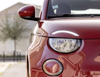 Fiat (500)ᴿᴱᴰ [Worldwide] (332) '2021–25