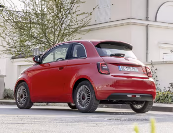 Fiat (500)ᴿᴱᴰ [Worldwide] (332) '2021–25