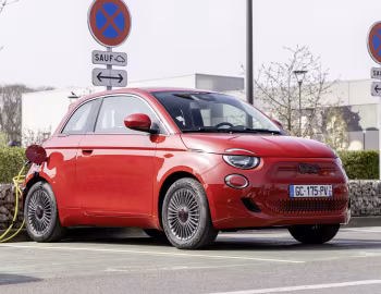 Fiat (500)ᴿᴱᴰ [Worldwide] (332) '2021–25