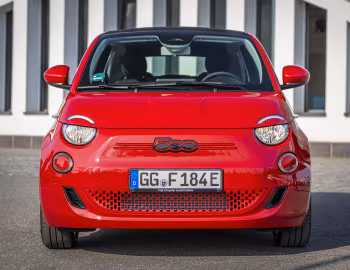 Fiat (500)ᴿᴱᴰ Cabrio (332) '2021–25