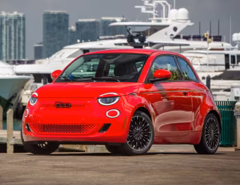 2024–pr. Fiat (500e)ᴿᴱᴰ [North America] (332) '2024–pr.