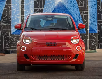 2024–pr. Fiat (500e)ᴿᴱᴰ [North America] (332) '2024–pr.