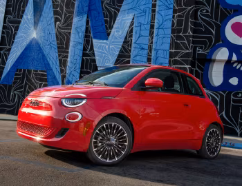 2024–pr. Fiat (500e)ᴿᴱᴰ [North America] (332) '2024–pr.