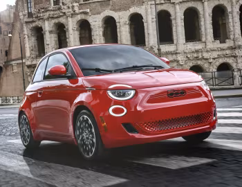 2024–pr. Fiat (500e)ᴿᴱᴰ [North America] (332) '2024–pr.