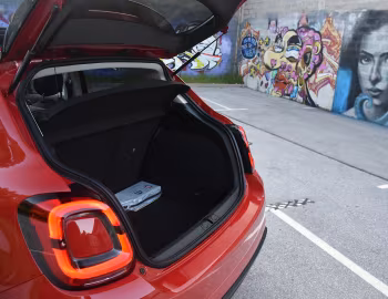 Ambos Fiat (500X)ᴿᴱᴰ Dolcevita Hybrid (334) '2022–23