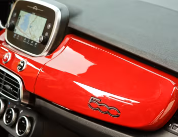 Interior Fiat (500X)ᴿᴱᴰ Dolcevita (334) '2022