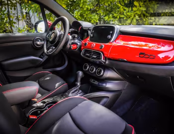 Interior Fiat (500X)ᴿᴱᴰ Dolcevita Hybrid (334) '2022